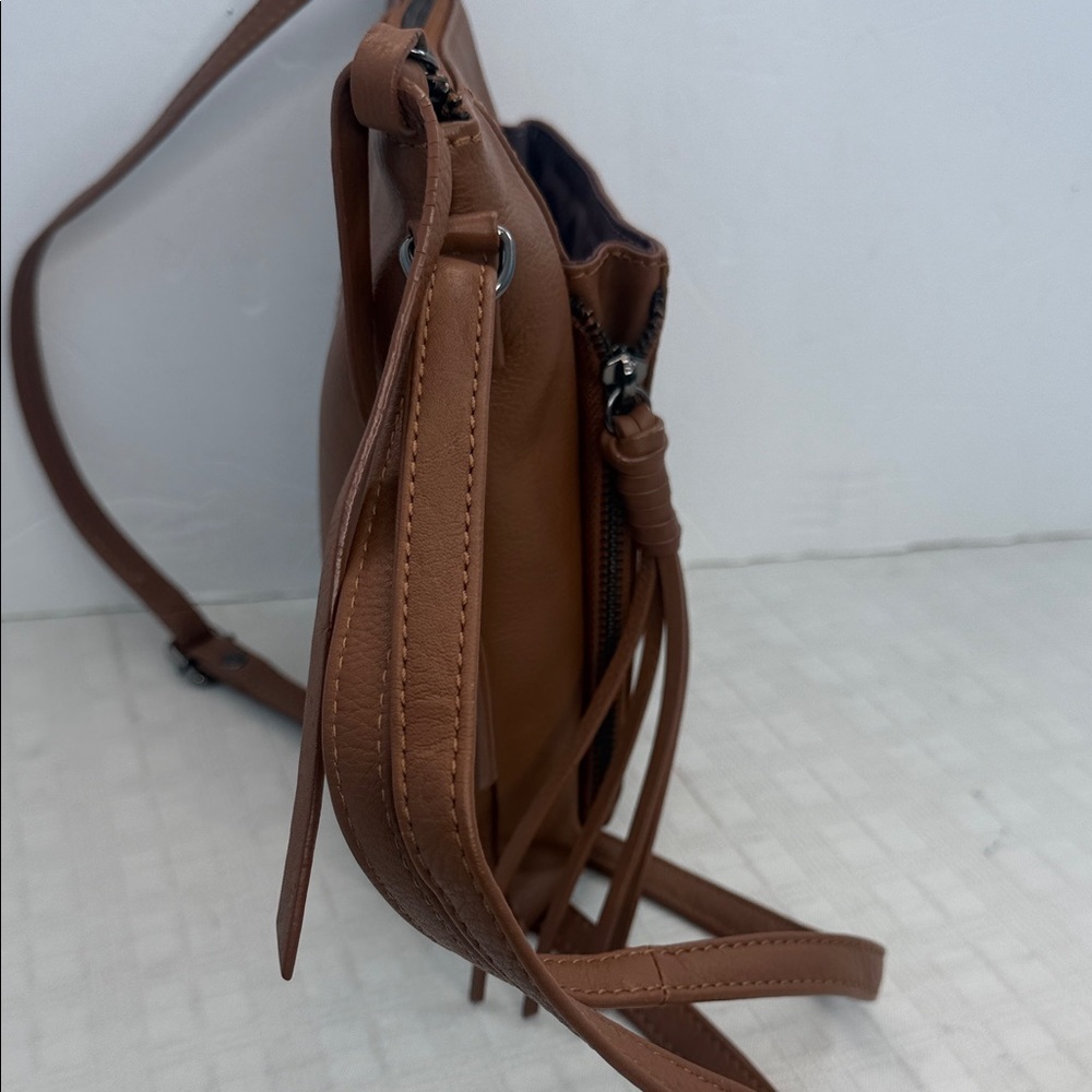 Kooba leather crossbody bag. - Picture 4 of 9